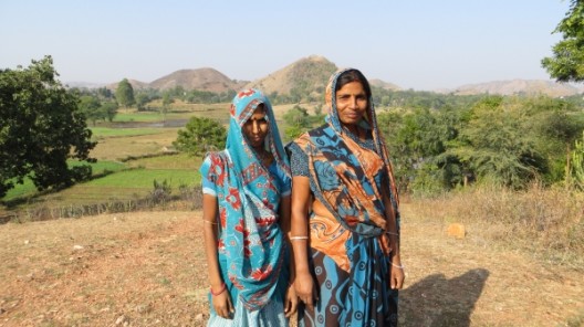 Frauen im Dorf von Yogesh und Priyanka