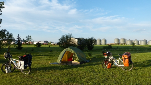 Camping auf einer Farm